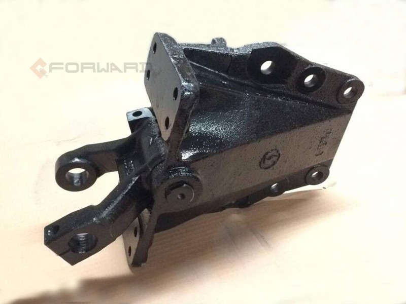 DZ9114520143,Front spring left rear bracket,濟南向前汽車配件有限公司