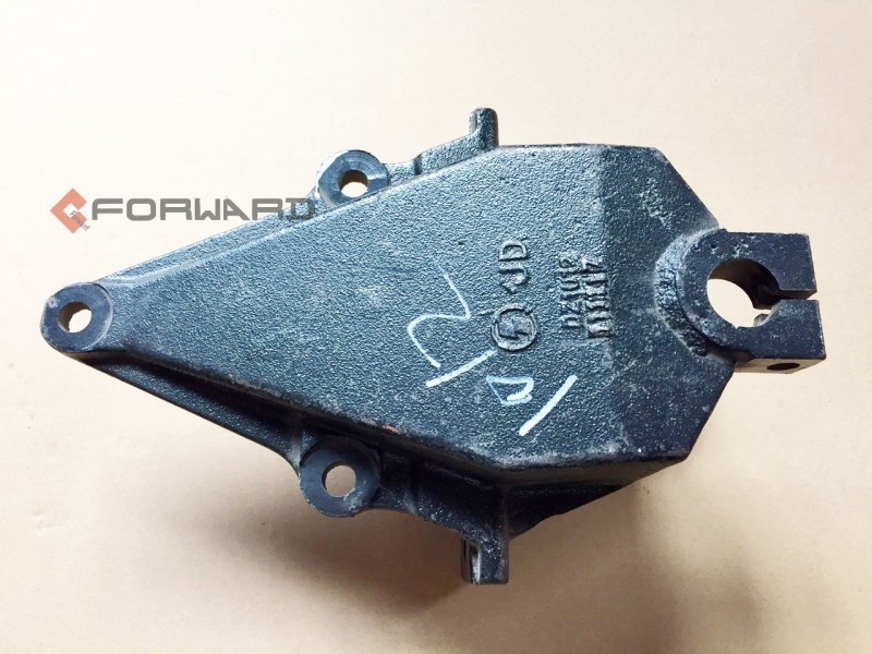 DZ9118521012,Front spring right front bracket,濟(jì)南向前汽車配件有限公司