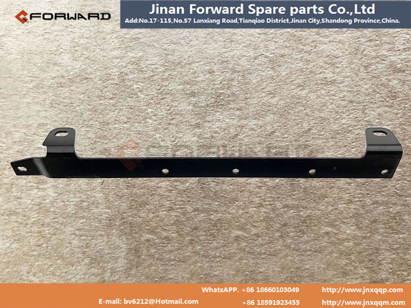 81.08240.0215,Flat inlet tube bracket,濟(jì)南向前汽車配件有限公司