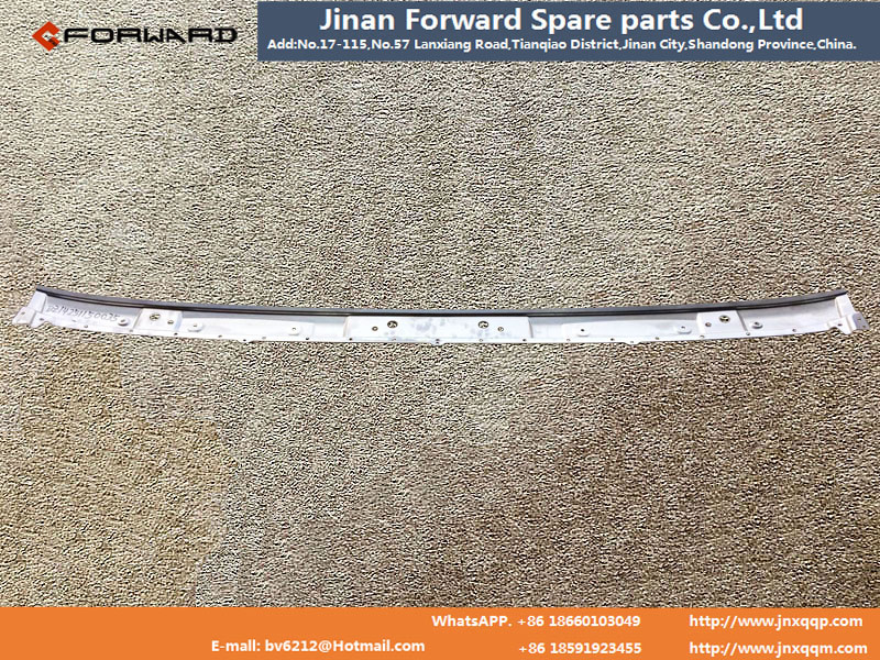 DZ14251150035,Wiper bracket outer plate X3000,濟(jì)南向前汽車配件有限公司