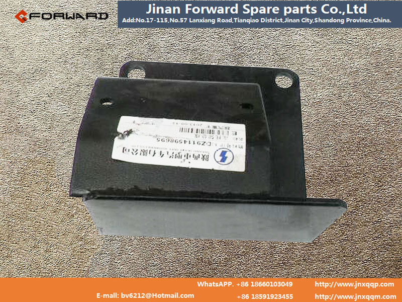 DZ9114598695,Engine left bracket assembly,濟(jì)南向前汽車配件有限公司