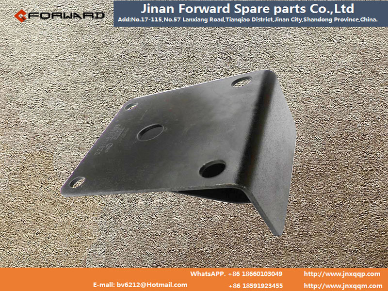 DZ9114598695,Engine left bracket assembly,濟(jì)南向前汽車配件有限公司