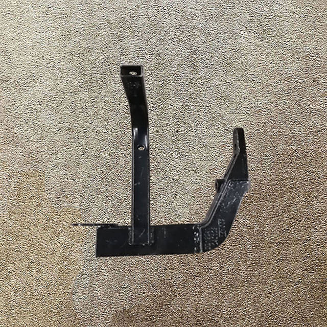 DZ14251249200,Step right bracket 2,濟(jì)南向前汽車配件有限公司