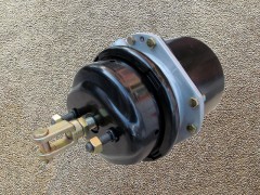 LG7118362002,Rear brake chamber,濟南向前汽車配件有限公司