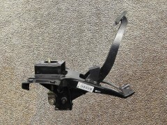 LG9700363002,brake pedal,濟(jì)南向前汽車(chē)配件有限公司