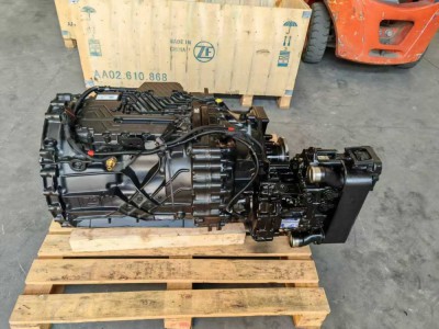 ZF16S253T0   變速箱總成  ZFGEARBOX  390000